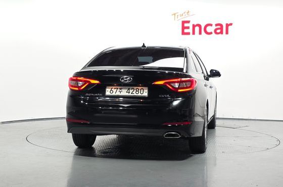 Hyundai Sonata 2.0 Smart — пробег 115 156 км — фото 4 из 5