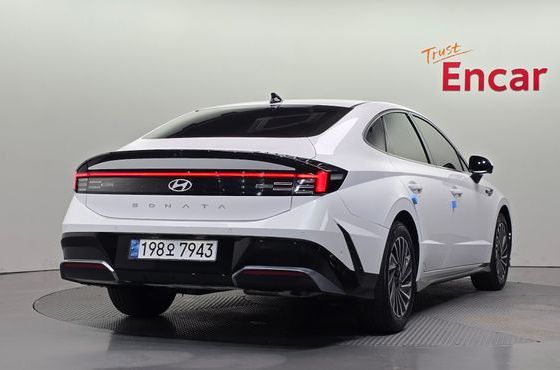 Hyundai Sonata Exclusive — пробег 21 643 км — фото 2 из 5