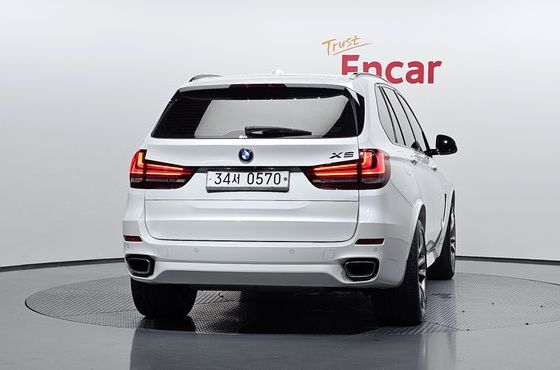 BMW X5 xDrive 40d — пробег 186 689 км — фото 4 из 5