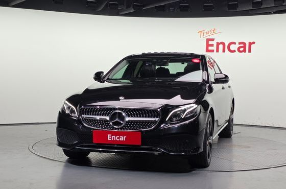 Mercedes-Benz E-Class E300 4MATIC Avnatgarde — пробег 184 965 км — фото 3 из 5