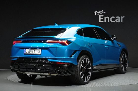 Lamborghini Urus 4.0 V8 S — пробег 4 208 км — фото 2 из 5