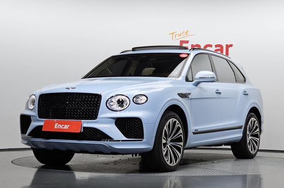 Bentley Bentayga 4.0 V8 Azure — пробег 18 012 км — фото 1 из 5