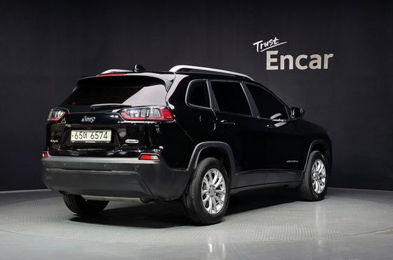 Jeep Cherokee 2.4 Longitude High AWD — пробег 84 139 км — фото 2 из 5