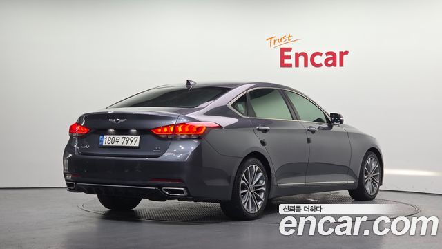Hyundai Genesis из Кореи Encar