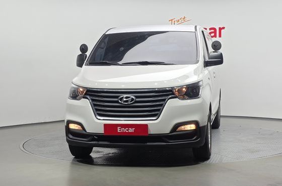 Hyundai Starex Van 3-Seater Style — пробег 151 403 км — фото 3 из 5