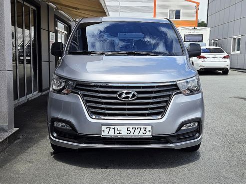 Hyundai Starex Wagon 12-Seater Smart — пробег 99 278 км — фото 2 из 5