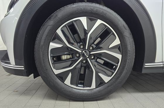 Kia EV6 Long Range Air — пробег 71 400 км — фото 5 из 5
