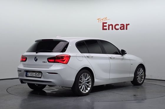 BMW 1-Series 118d Sport 5Door — пробег 86 180 км — фото 2 из 5