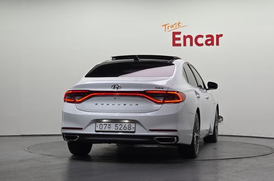 Hyundai Grandeur Exclusive Special — пробег 162 648 км — фото 4 из 5