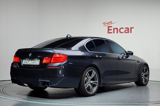 BMW M5 M5 Sedan — пробег 179 319 км — фото 2 из 5