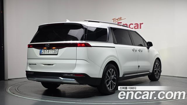 Kia Carnival из Кореи Encar