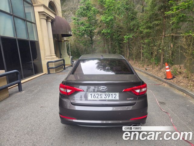 Hyundai Sonata 1.7 Diesel Smart — пробег 181 800 км — фото 4 из 5