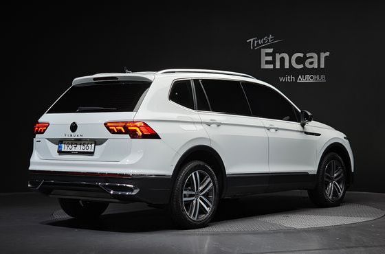 Volkswagen Tiguan 2.0 TSI Prestige — пробег 15 814 км — фото 2 из 5