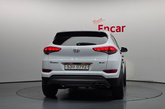 Hyundai Tucson Diesel 2.0 2WD Premium — пробег 176 341 км — фото 4 из 5