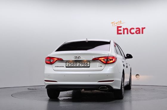 Hyundai Sonata LPI Smart — пробег 197 845 км — фото 4 из 5