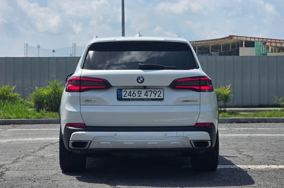 BMW X5 xDrive 30d xLine — пробег 68 334 км — фото 4 из 5