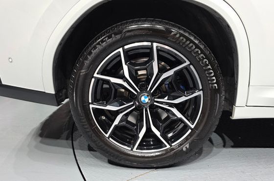 BMW X4 xDrive20i M Sport — пробег 16 938 км — фото 5 из 5