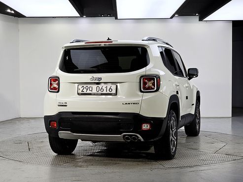 Jeep Renegade 2.0 Diesel Longitude AWD — пробег 159 463 км — фото 3 из 5
