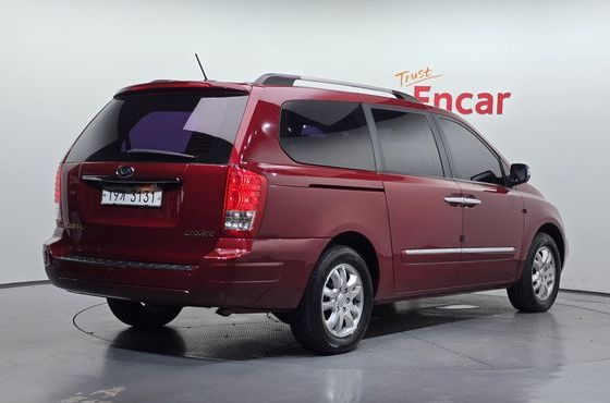 Kia Carnival New Carnival Limousine GLX — пробег 103 786 км — фото 2 из 5