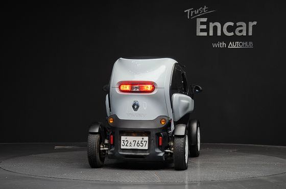 Renault (Samsung) Twizy Life(2-Seater) — пробег 7 021 км — фото 4 из 5