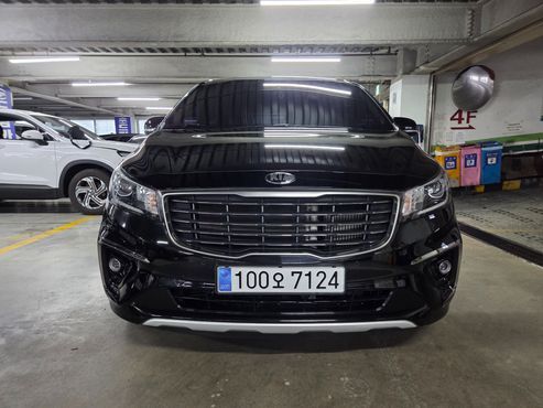 Kia Carnival 9-Seater Luxury — пробег 50 543 км — фото 3 из 5