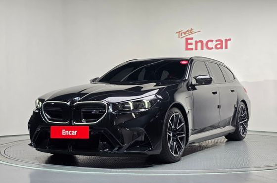 BMW M5 M5 Touring — пробег 5 181 км — фото 1 из 5