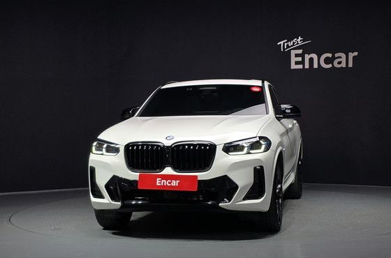 BMW X4 xDrive M40i — пробег 68 008 км — фото 3 из 5