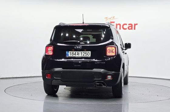 Jeep Renegade 2.4 Limited — пробег 65 188 км — фото 4 из 5