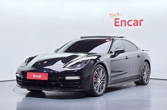 Porsche Panamera 4.0 GTS — пробег 84 773 км — фото 1 из 5