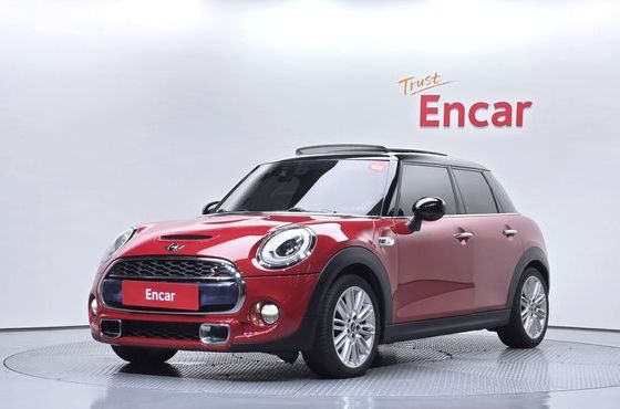 Mini Cooper 5Door Standard 3rd — пробег 114 642 км — фото 1 из 5