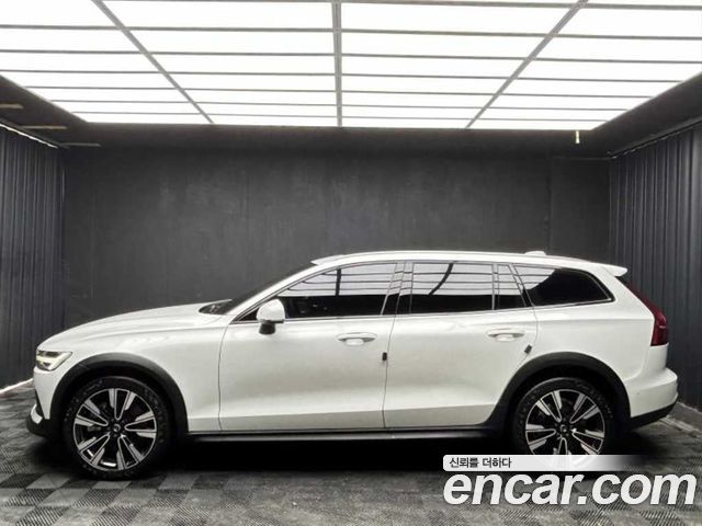 Volvo V60 из Кореи Encar