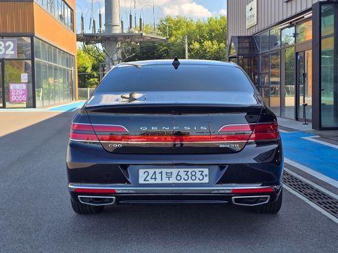 Genesis G90 3.8 AWD Luxury — пробег 108 000 км — фото 4 из 5