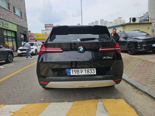 BMW X3 xDrive 20 — пробег 136 км — фото 2 из 5