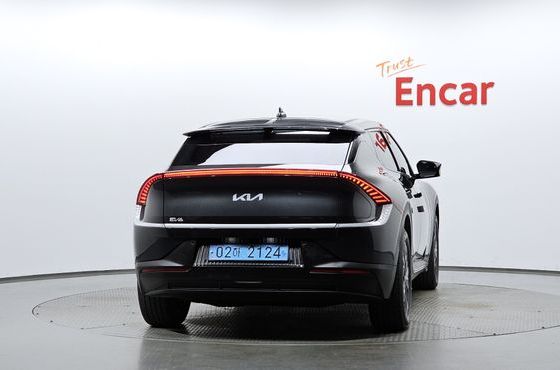 Kia EV6 Standard Light — пробег 63 753 км — фото 4 из 5