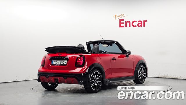 Mini Cooper Convertible JCW — пробег 11 354 км — фото 2 из 5