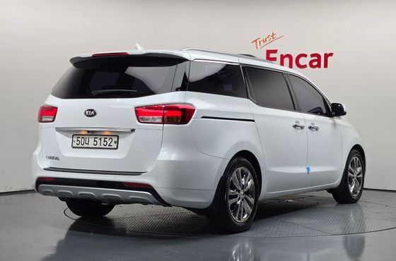 Kia Carnival 9-Seater Noblesse Special — пробег 168 688 км — фото 2 из 5