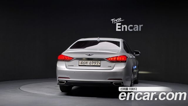 Hyundai Genesis из Кореи Encar