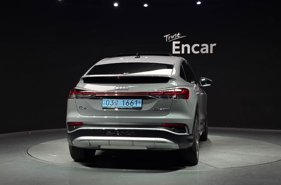 Audi Q4 e-tron 45 Premium Sportback — пробег 9 991 км — фото 4 из 5