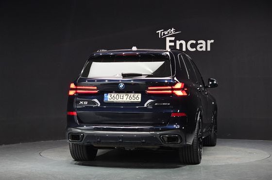BMW X5 xDrive 50e M Sport — пробег 54 501 км — фото 4 из 5
