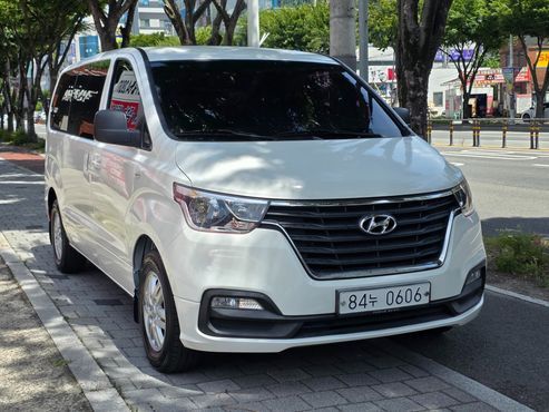 Hyundai Starex Van 3-Seater Smart — пробег 191 047 км — фото 4 из 5