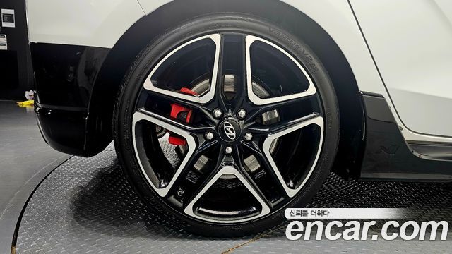 Hyundai Veloster 2.0 N — пробег 92 997 км — фото 5 из 5