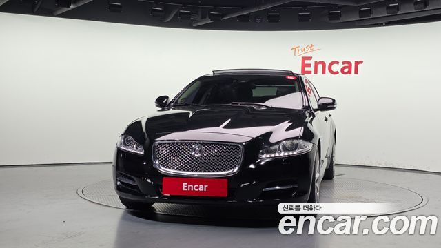 Jaguar XJ 3.0D Premium Luxury LWB X351 — пробег 230 137 км — фото 3 из 5
