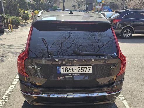 Volvo XC90 B6 Ultimate Bright — пробег 35 000 км — фото 4 из 5
