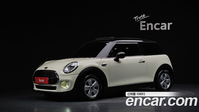 Mini Cooper Mid 3rd — пробег 67 985 км — фото 1 из 5