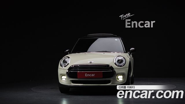 Mini Cooper Mid 3rd — пробег 67 985 км — фото 3 из 5