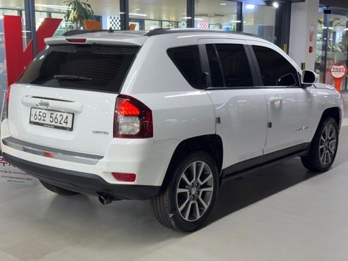Jeep Compass 2.4 Limited 1st — пробег 76 002 км — фото 4 из 5