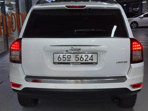 Jeep Compass 2.4 Limited 1st — пробег 76 002 км — фото 5 из 5