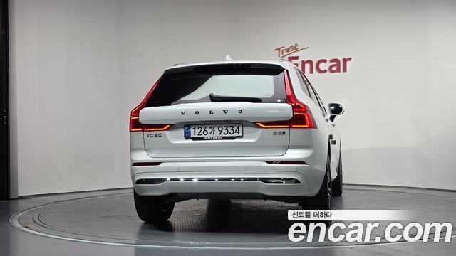 Volvo XC60 B5 Ultra Bright — пробег 34 872 км — фото 4 из 5