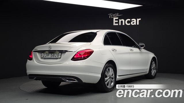 Mercedes-Benz C-Class из Кореи Encar