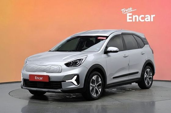 Kia Niro Earth — пробег 11 543 км — фото 1 из 5